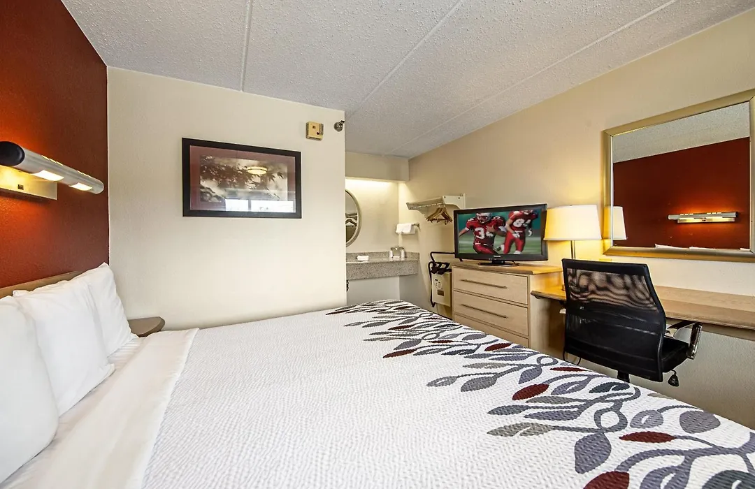 Red Roof Inn Elkhart-1